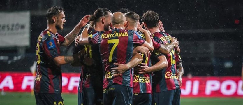 Piłka nożna. Pogoń awansowała w Pucharze Polski