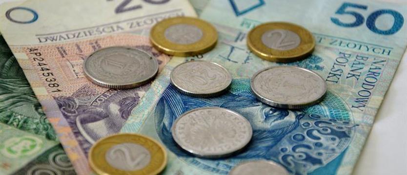 Notariusz to pominął… Inni korzystają, ona płaci
