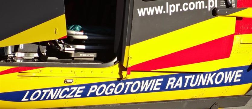 Motocykl zderzył się z samochodem. Dwie osoby poważnie ranne