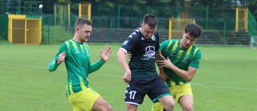 Piłka nożna. Chemik lepszy od Iny