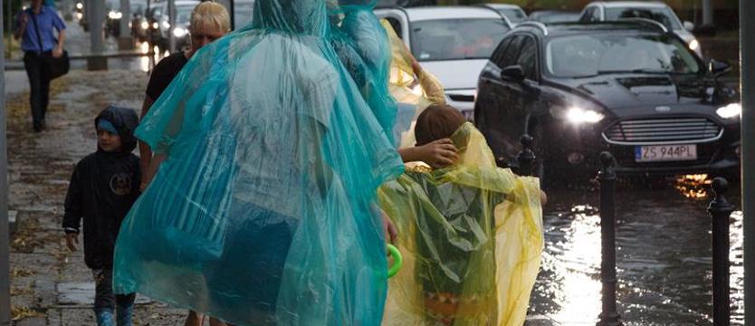 Pogoda wariuje, służby w gotowości. Harcerze zostali ostrzeżeni