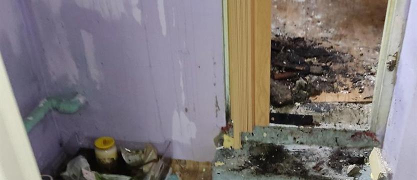 Ogień zniszczył dom babci i jej 9-letniego wnuka