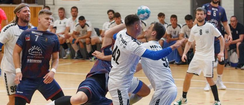 Piłka ręczna. Przygotowania do sezonu Sandry SPA Pogoni i zremisowany sparing