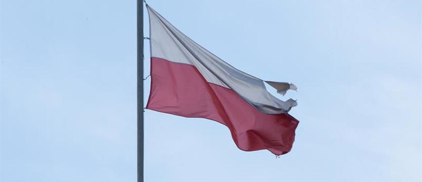 Flaga do wymiany. Urząd Pocztowy musi zareagować