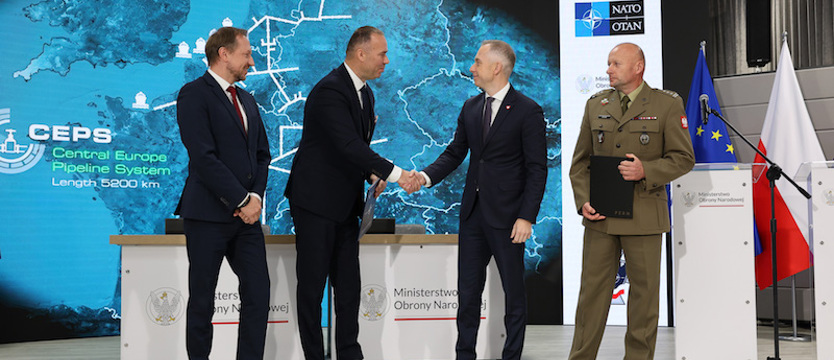 Podpisano wstępne porozumienie w sprawie przyłączenia Polski do systemu rurociągów NATO