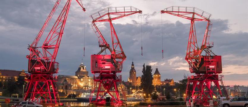 W niedzielę Dźwigozaury zaświecą się na czerwono