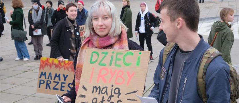 Młodzi ostrzegają przed klimatyczną katastrofą