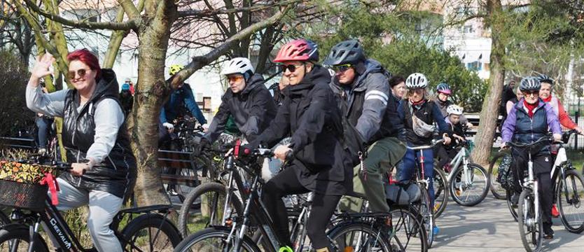Rowerami wyjechali na powitanie wiosny