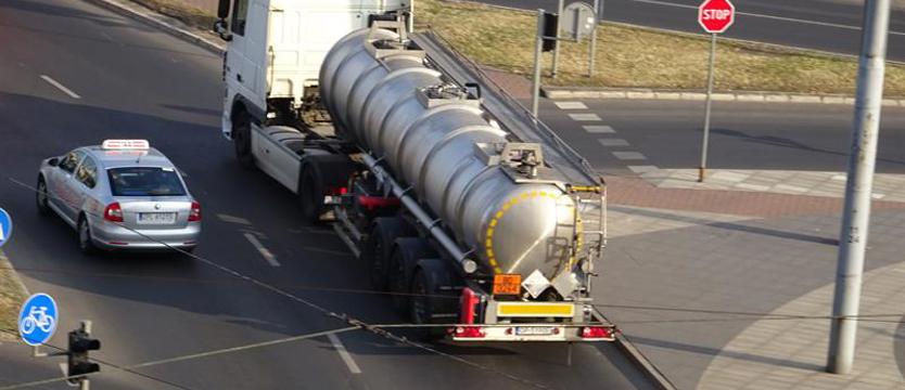 Koronawirus znów rozkłada firmy? Szósta fala to zagrożenie dla logistyki i transportu