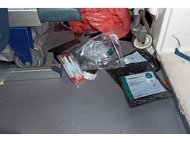 Druki, śmieci, CB Radio…porzucone ambulanse