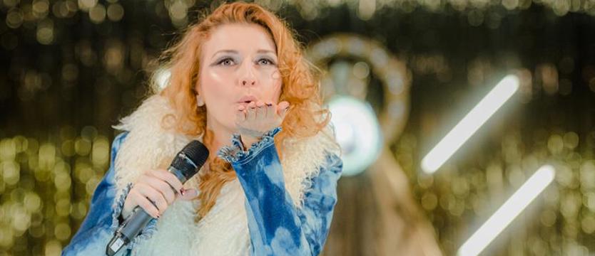 Wszyscy chcą być Beatą Kozidrak. Piosenkarka ma pojawić się w Teatrze Współczesnym
