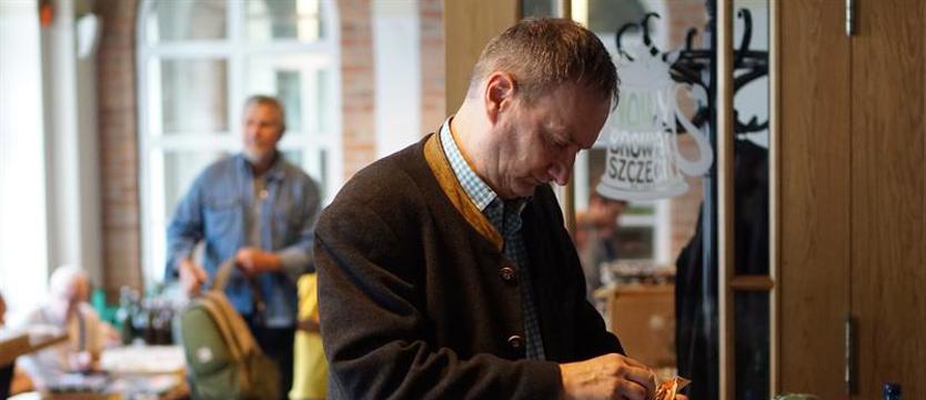 Zbierają kapsle i etykiety. Craftowe hobby