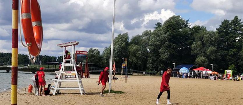 Woda w jeziorze Miedwie w Zieleniewie bezpieczna. Można się kąpać