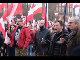 Ulicami Szczecina idzie patriotyczny marsz