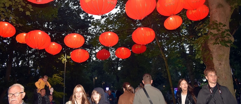 Park Chrobrego rozbłysnął magią światła podczas ArtFestiwalu