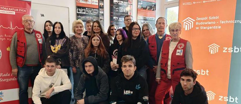 Ponad 10 litrów życiodajnego płynu. Uczniowie „budowlanki” oddali krew