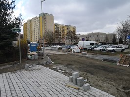 Na budowie ulicy Jodłowej zawodzi koordynacja robót
