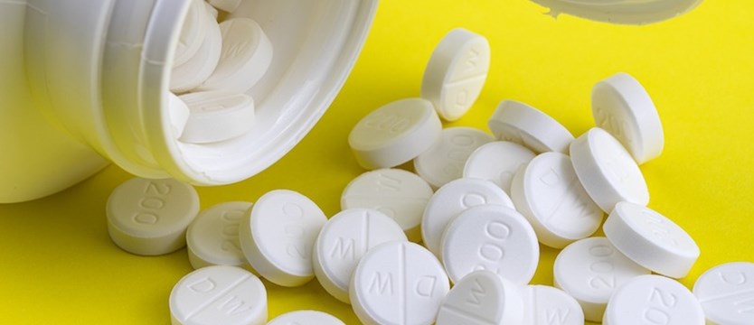 Pfizer pozwoli na produkcję swojej tabletki przeciw Covid-19 jako leku generycznego