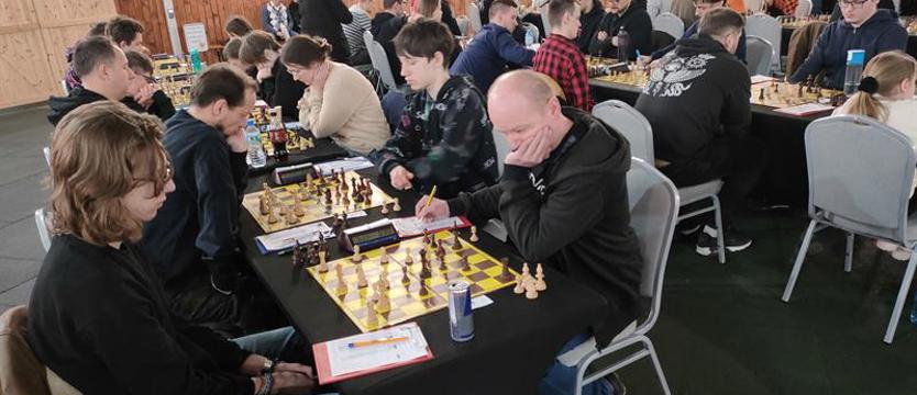 Szachy. Blisko 200 zawodników w wiosennym turnieju