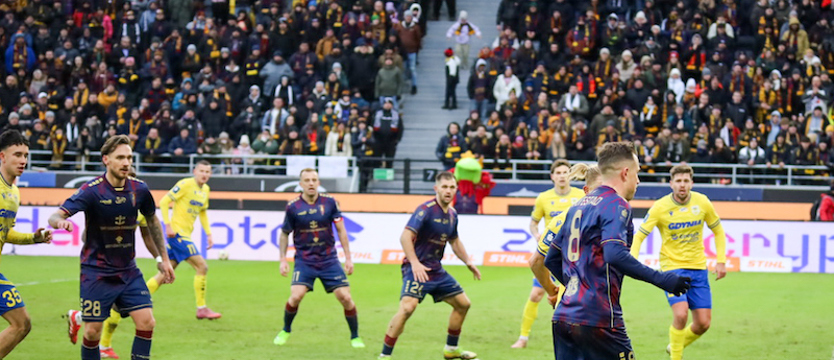 Piłka nożna. Ciężko wywalczone zwycięstwo Pogoni w morskich derbach!