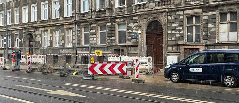 ZWiK zakończył prace na ul. Narutowicza. Kiedy pojadą tędy tramwaje?