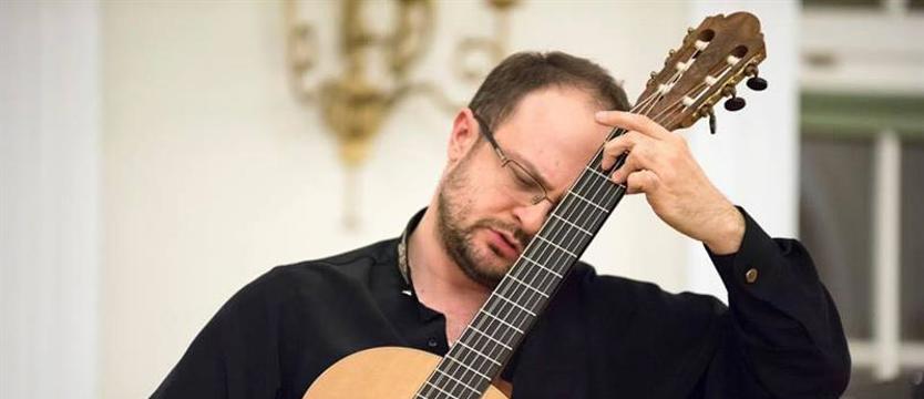 Krzysztof Meisinger prezentuje. Gitara w Willi