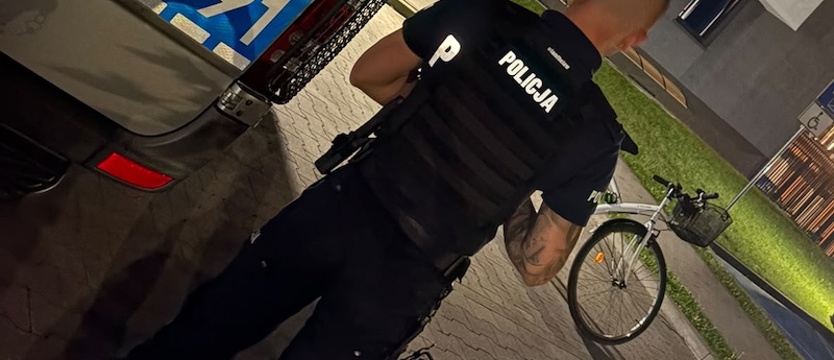 Kompletnie pijany przyjechał rowerem na komendę sprawdzić trzeźwość