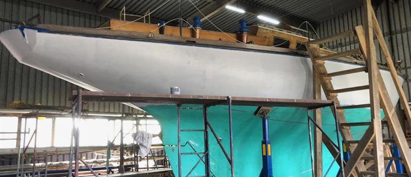 Uratowała stary jacht. Wodowanie już tego lata