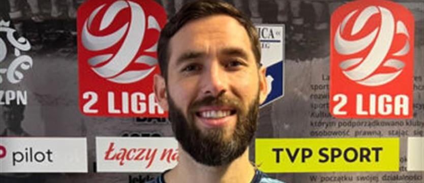 Piłka nożna. Kotwica w ślady portowców