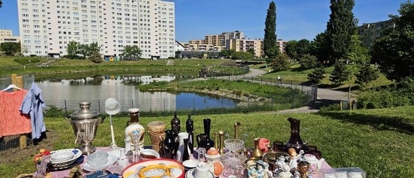 Pchli targ i lista (osiedlowych) życzeń