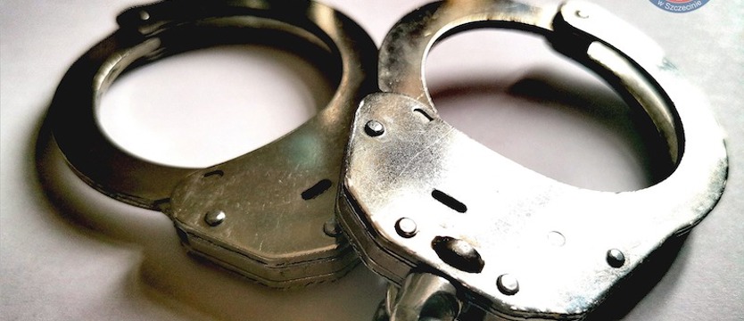Po pościgu zatrzymali sprawcę kradzieży rozbójniczej. To nie był jego pierwszy raz