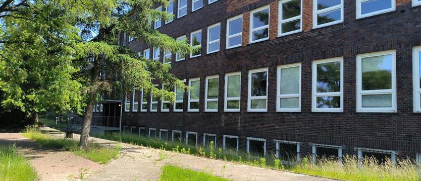 Mieszkania wspomagane i teleopieka. Zapytają też o inne potrzeby mieszkańców