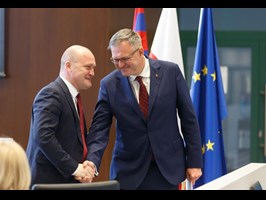 Zdjęcie i pożegnanie prezydenta. 40. sesja Rady Miasta Szczecina