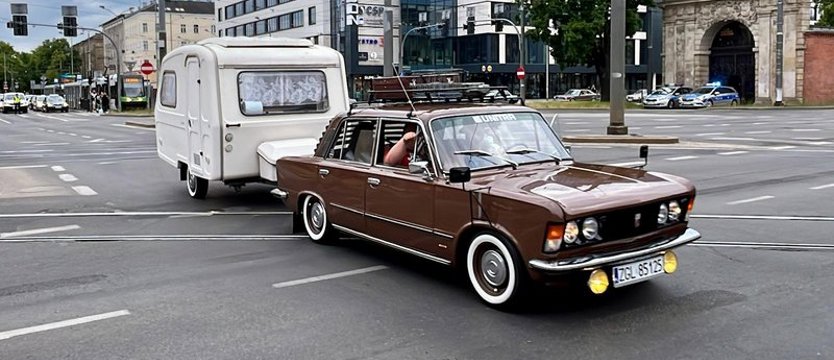 Klasyki motoryzacji na ulicach Szczecina