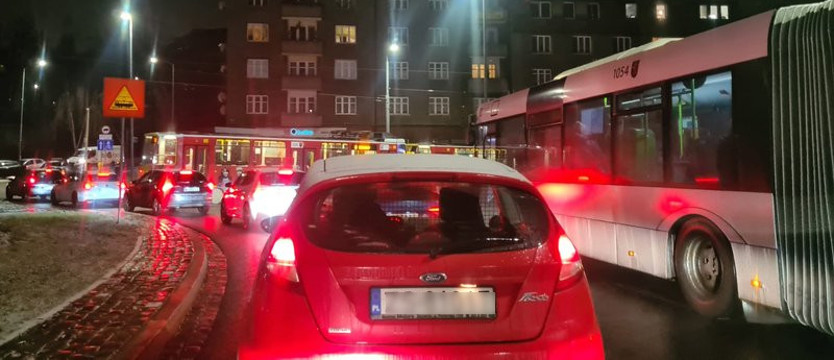 Korki na Niebuszewie, potrącenie pieszego na Pomorzanach