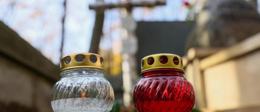 Prezydent podpisał nowelę w sprawie podniesienia zasiłku pogrzebowego z 4 do 7 tys. zł