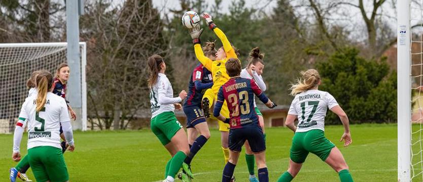 Piłka nożna. Piłkarki Pogoni lepsze od Śląska