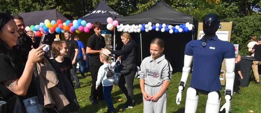 SCN Filary mają 5 lat. Urodzinowy piknik z humanoidalnym robotem