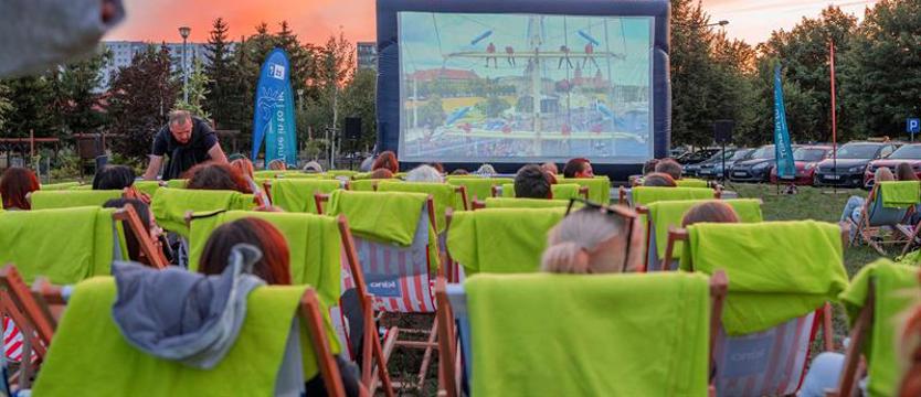 Seanse pod chmurką. Wraca Kino na Leżakach