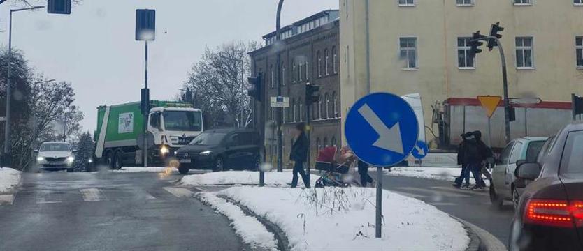 Co zrobić z choinką po świętach? Sprawdź zasady i terminy odbioru