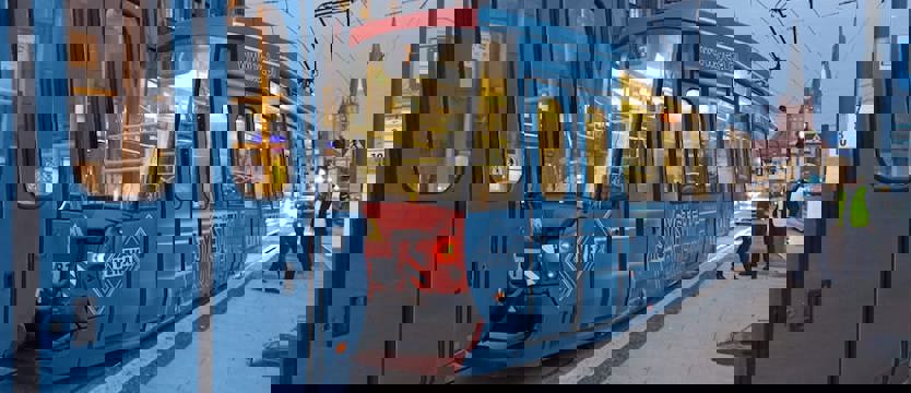 Pieszy potrącony przez tramwaj