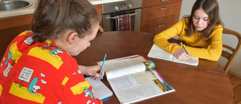 Prace domowe w szkole podstawowej nieobowiązkowe. Minister podpisała rozporządzenie