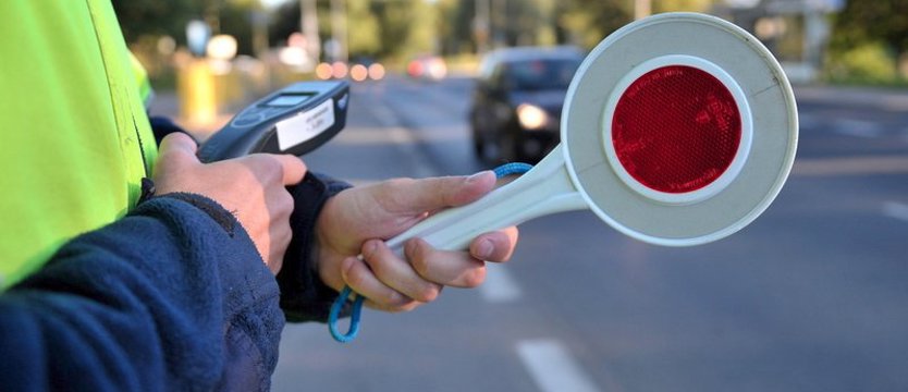 Policja: od początku majówki zatrzymano 950 nietrzeźwych kierowców