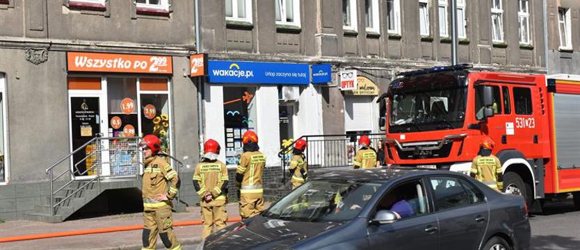 Podłożyli ładunek pod drzwi mieszkania. Jest akt oskarżenia