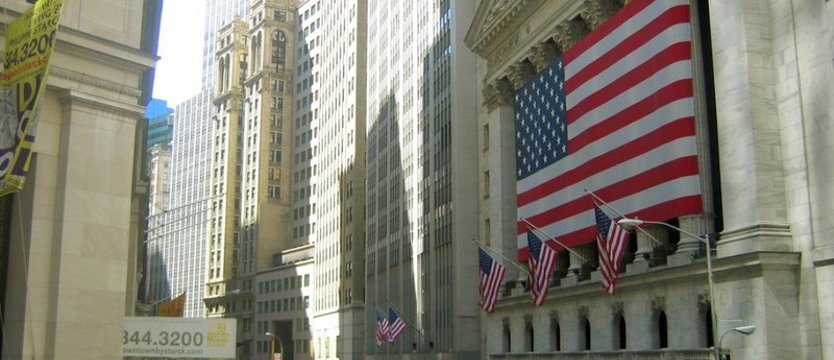Wyprzedaż na Wall Street. Dow stracił ponad 1000 punktów