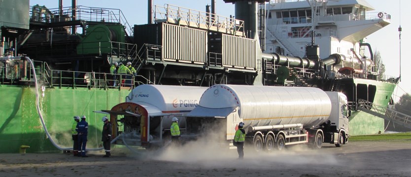 Pierwsze bunkrowanie LNG w porcie Szczecin