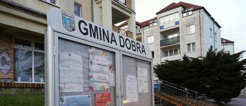 Mobbing w Dobrej? Sekretarz: wymagam, nie wyzywam...