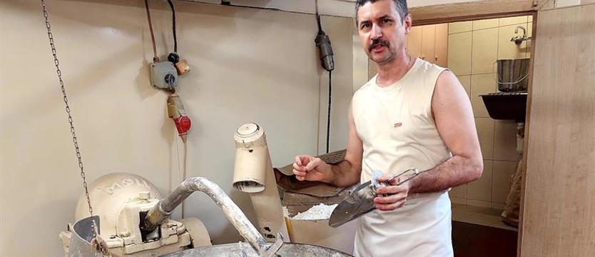 Chleb drożeje, bo zboża jest za dużo, absurd?