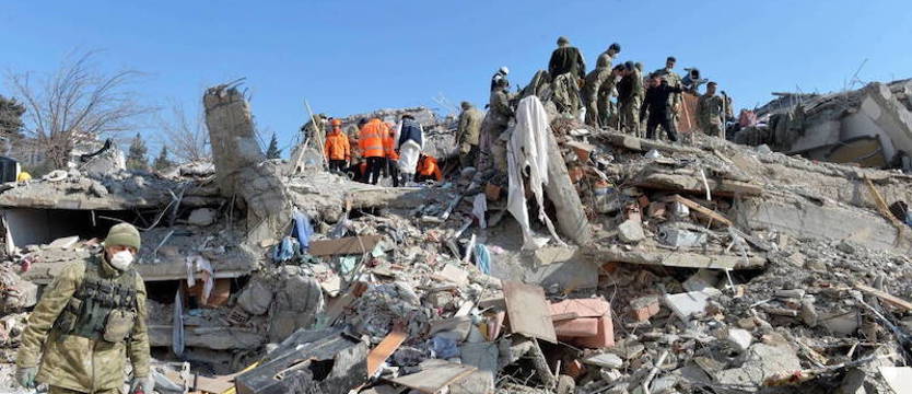 Turcja: 6 dni po trzęsieniu ziemi ratownicy nadal znajdują żywych ludzi. Liczba ofiar wzrosła do 25 tysięcy