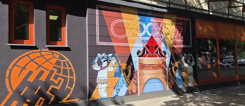 Nowy mural w centrum Szczecina. Hołd dla sklepów Społem
